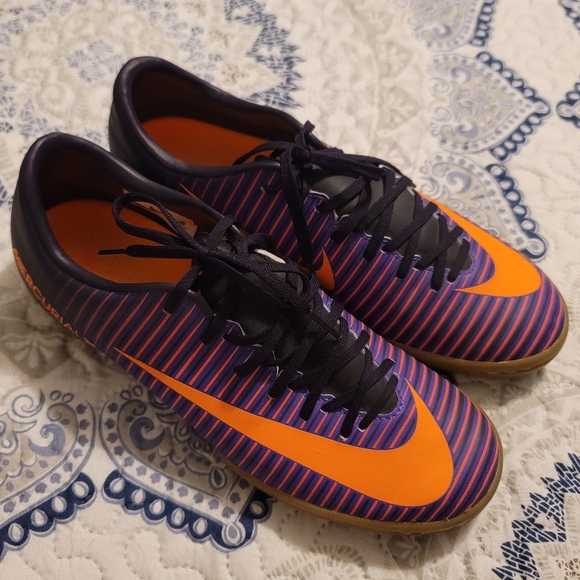 nike mercurial indoor football boots